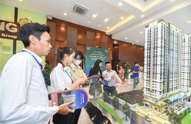 Người mua nhà thận trọng khi lãi suất chạm ngưỡng 14%, tin xác thực hút khách gấp đôi